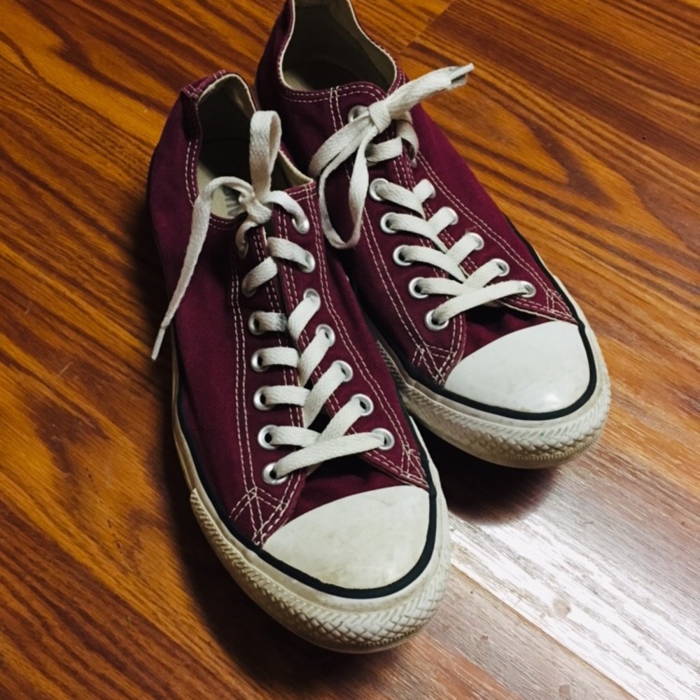 Low Tops Maroon Converse